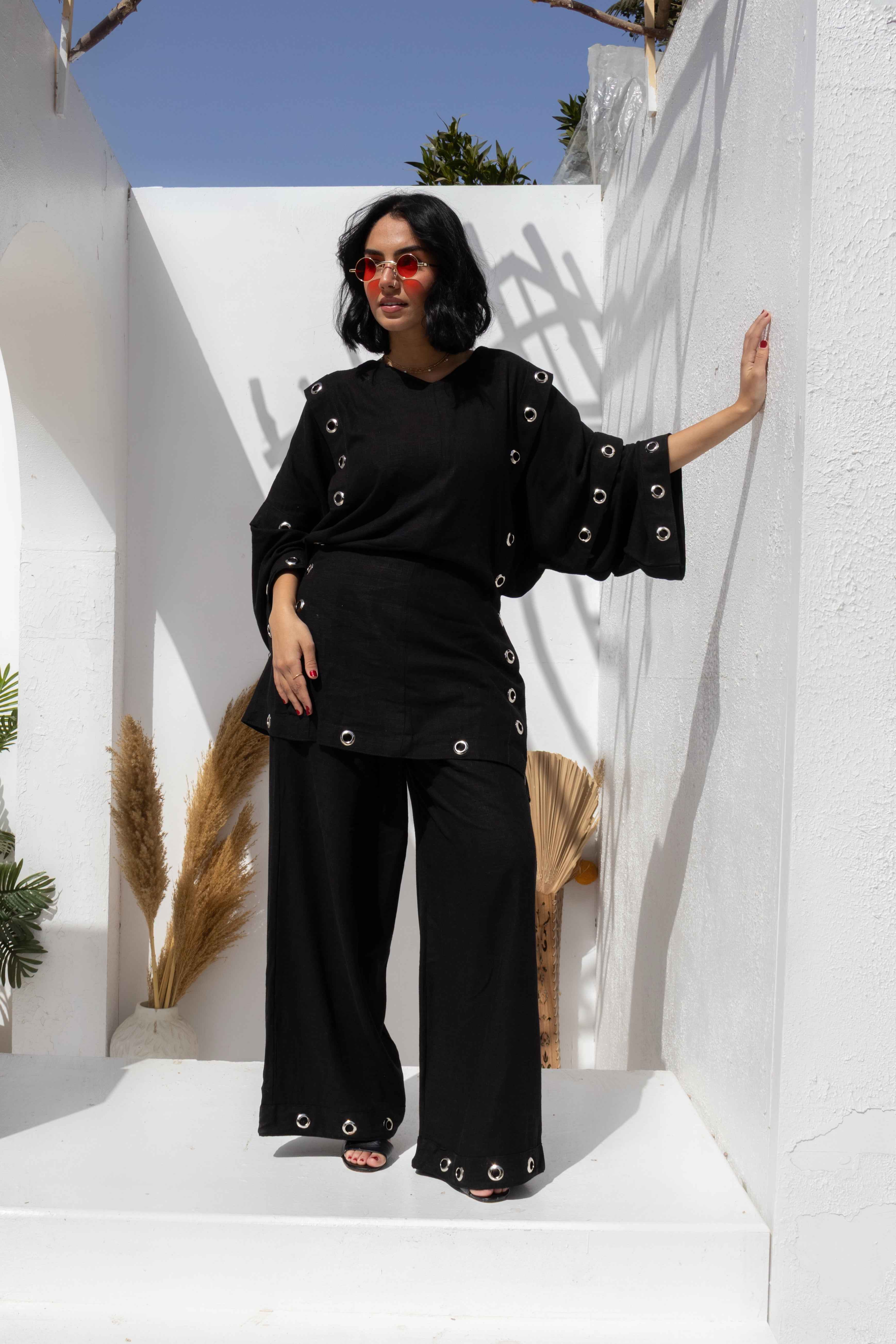 Black Qammar Set - BerriessDesigns