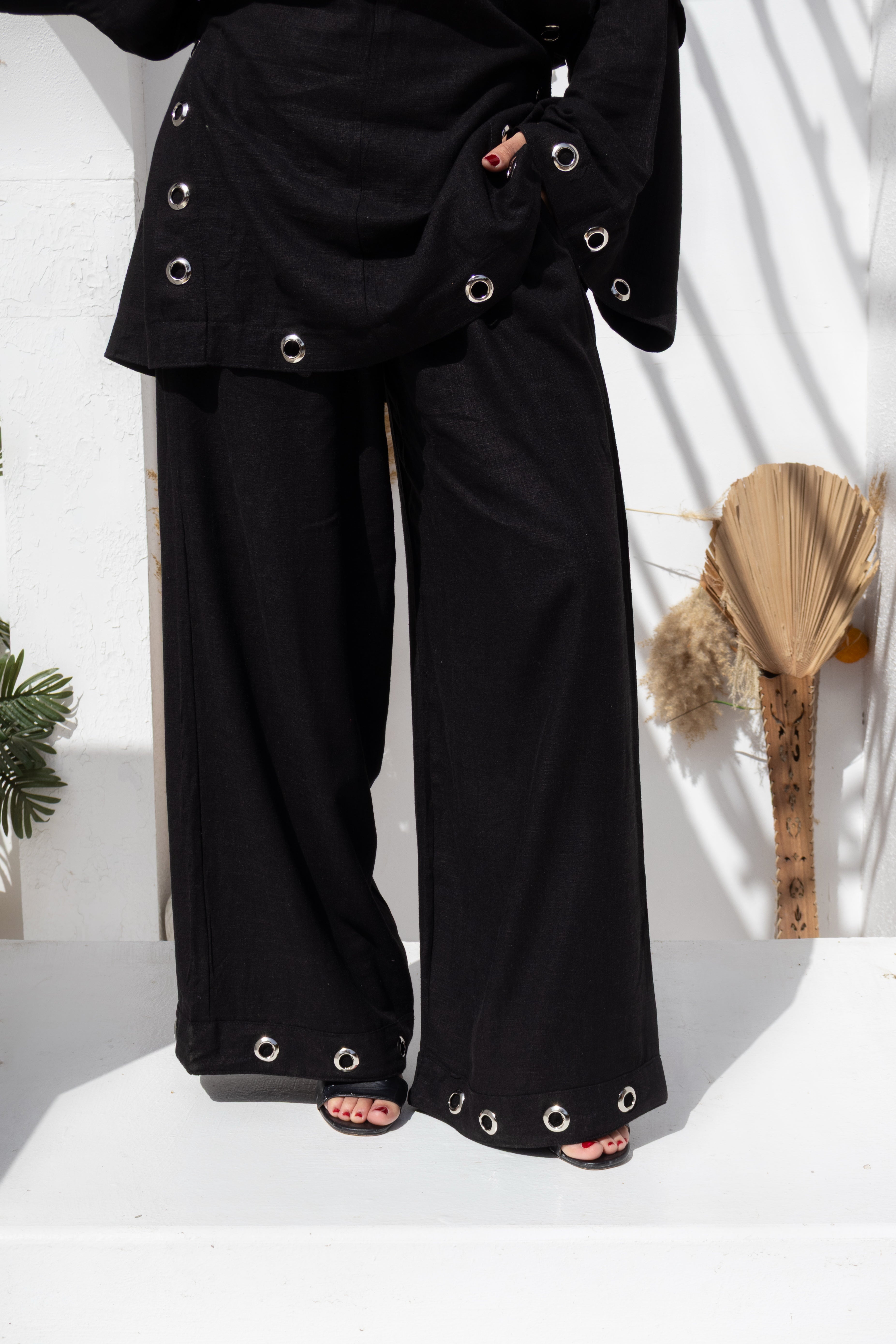 Black Qammar Set - BerriessDesigns